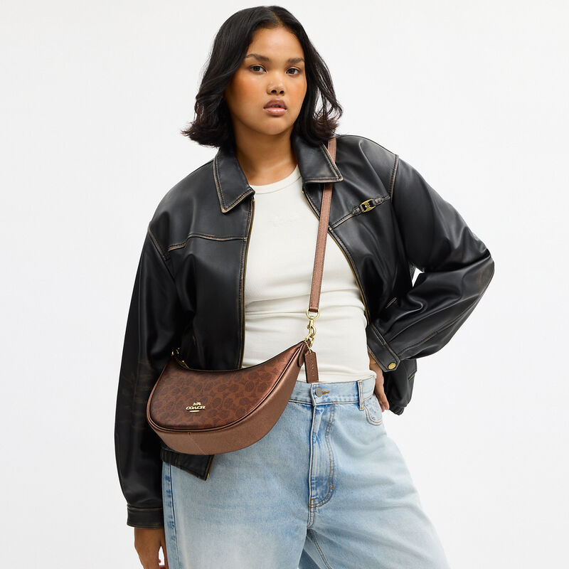 Aria Shoulder Bag In Signature Canvas, IM/BROWN/COPPER, hi-res image number 4