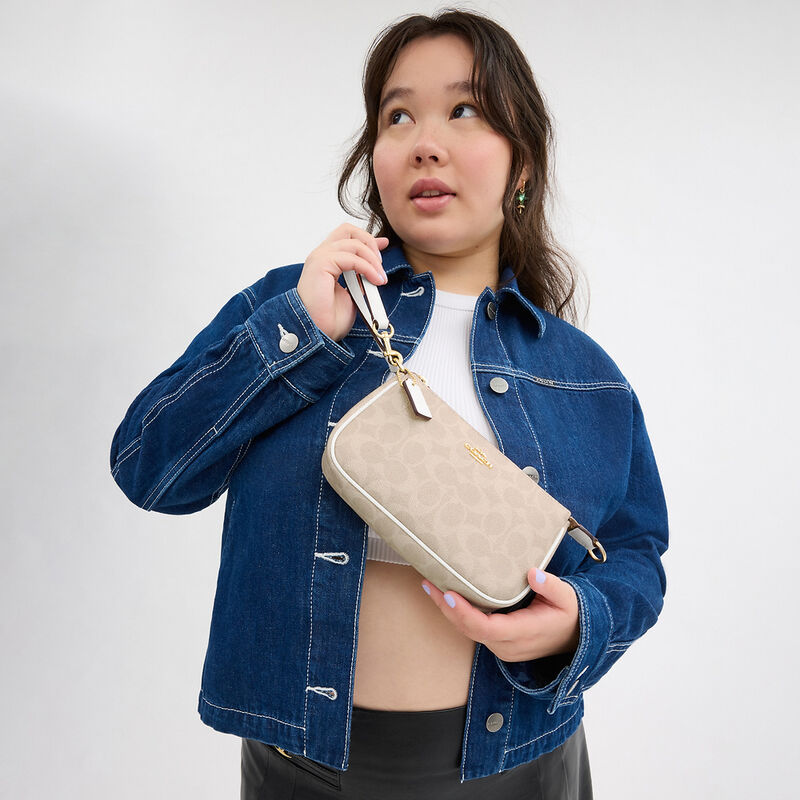 Nolita 19 In Signature Canvas, IM/SAND/CHALK, hi-res image number 3