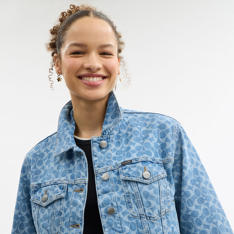 Signature Denim Jacket, MEDIUM WASH, hi-res image number 4