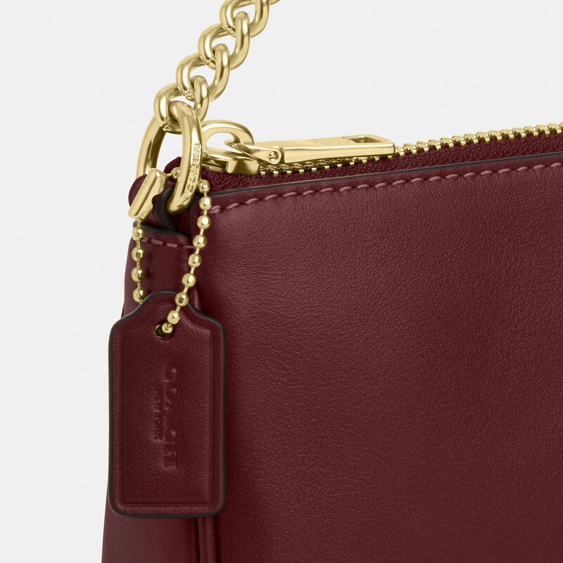 Nolita 19, IM/MAROON, hi-res image number 6